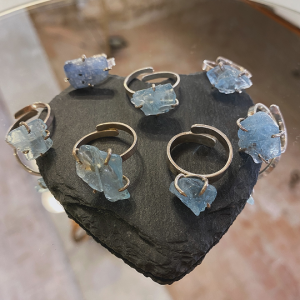 Anillo de plata con turmalina