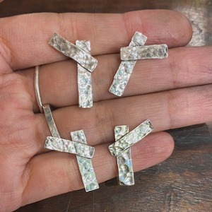 Pendientes en bronce y cuarzo